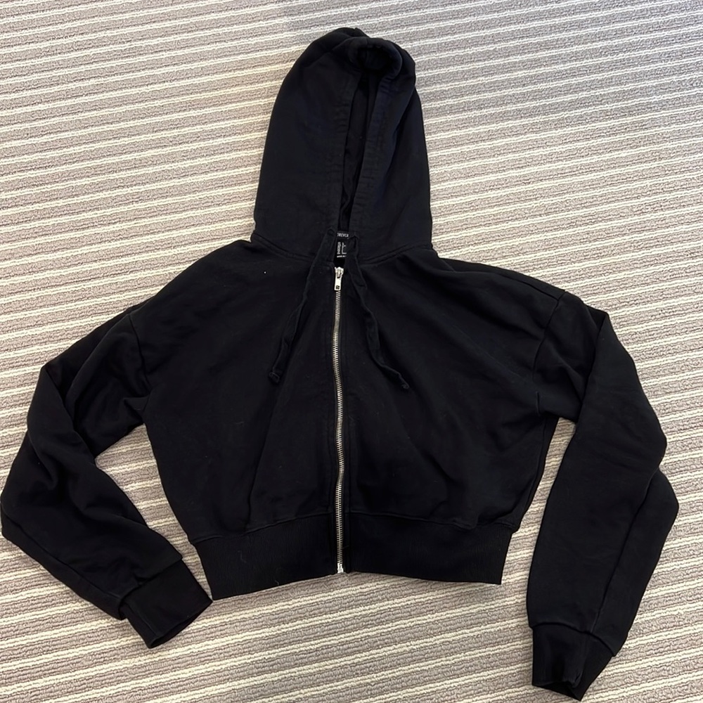 Black crop zip up